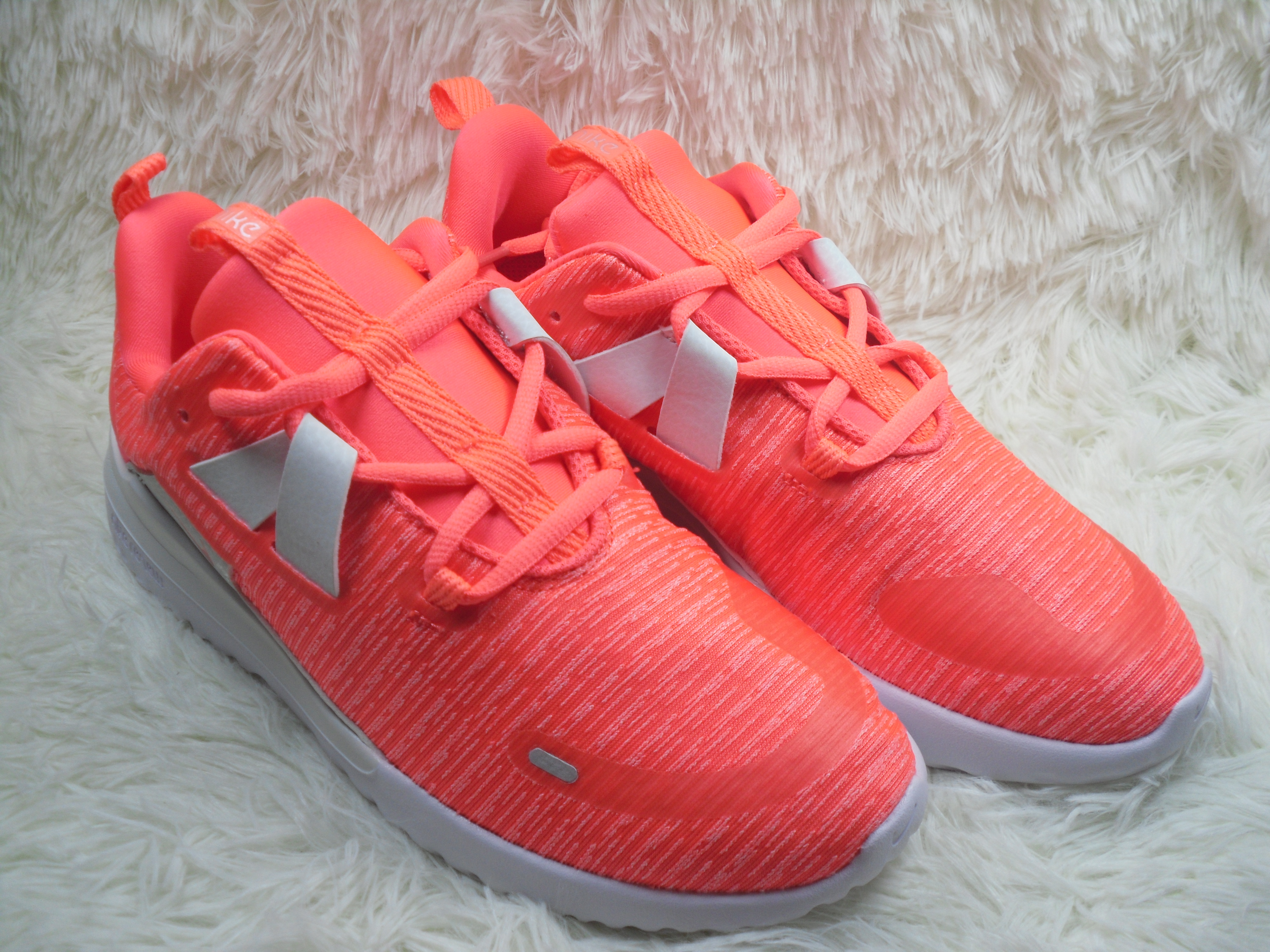 Men Nike Renew Arena Knit Pink White Running Shoes